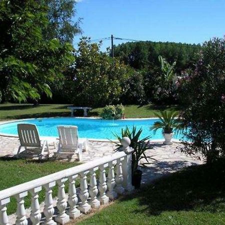 Chambre D'Hotes Bleue Saint-Nicolas-de-la-Grave Εξωτερικό φωτογραφία